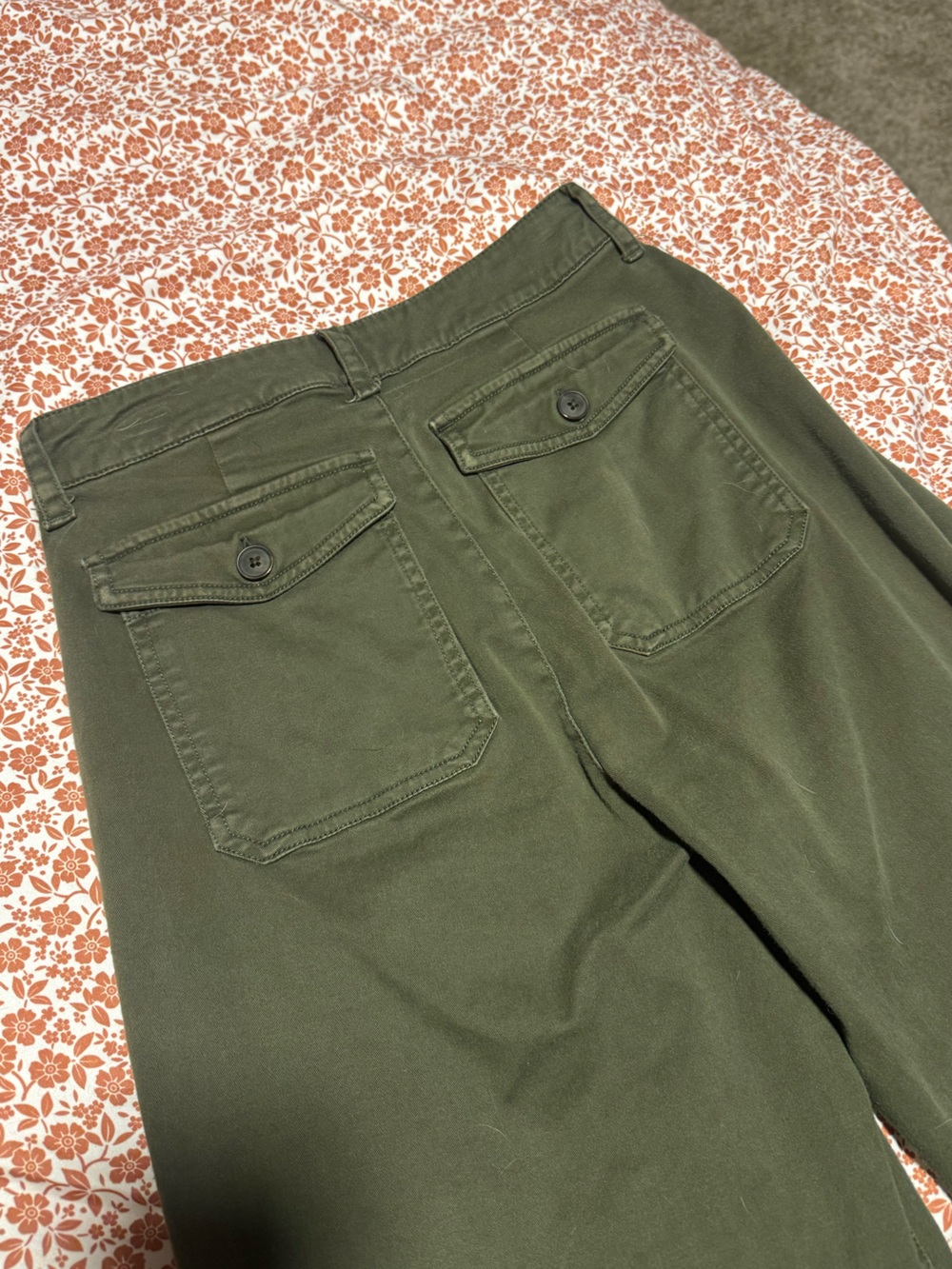 Women’s Olive Green Casual Pants